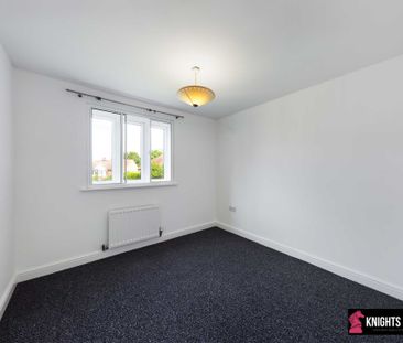 Price £1,100 pcm - Available Now - Unfurnished - Photo 2