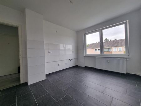 Verfügbar ab Juni 2026! Moderne 2-Zimmer-Erdgeschosswohnung mit Balkon in ruhiger & dennoch zentraler Lage - Photo 4