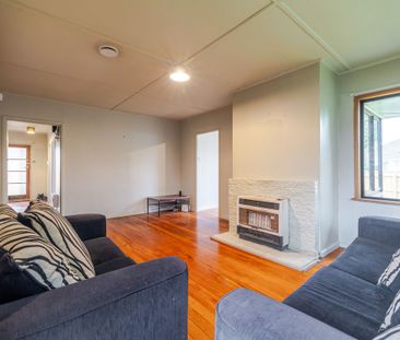 Appealing Home on Andrew !! - Photo 4