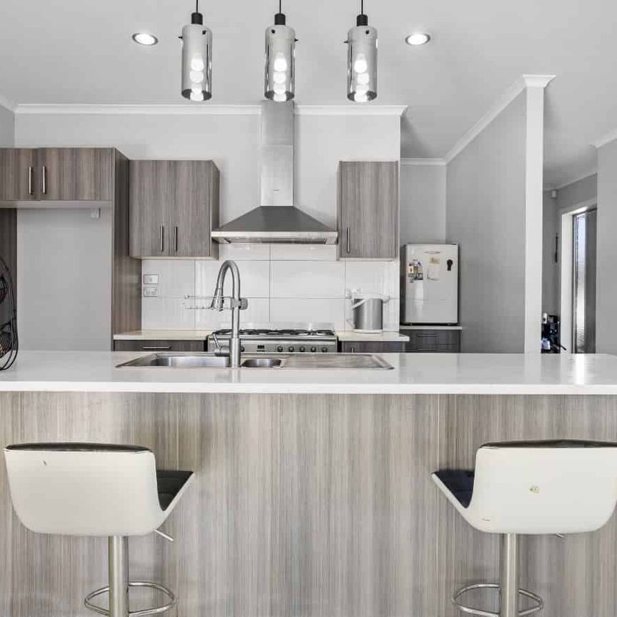 Spacious Rototuna Family Home - Photo 1