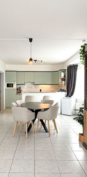 Appartement te huur in Kieldrecht voor € 865 met 2 slaapkamers - Photo 1