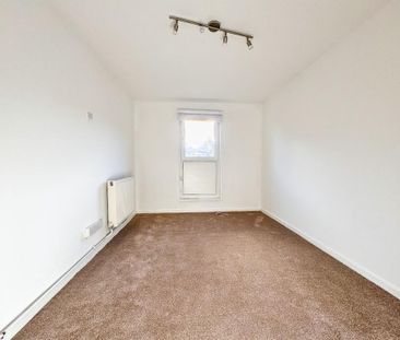 1 bedroom ground floor flat to rent - Photo 3