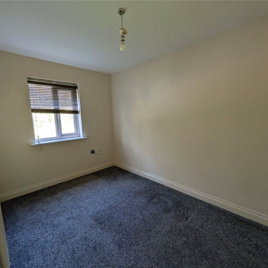 Deans Gate, Willenhall, West Midlands, WV13 - Photo 1