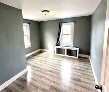 For Lease - 74 Crowland Avenue, Welland, Ontario - Photo 4