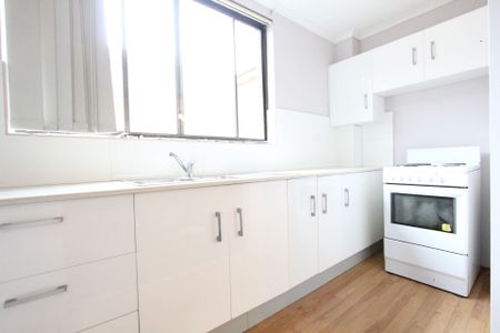 Walk to Liverpool CBD & All Amenities - Photo 2