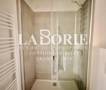 T1 A LOUER Avignon intra-muros : T1 le charme de l'ancien, l - Photo 2