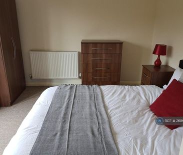 1 bedroom in a house share to rent - Photo 6