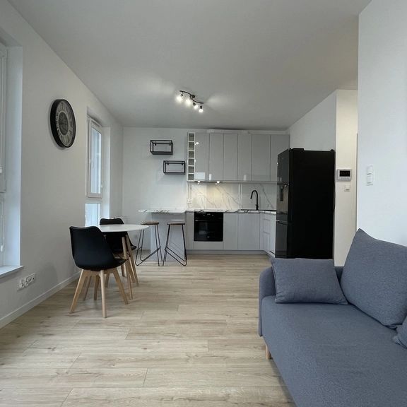 nowoczesna kawalerka z tarasem na dachu - Photo 1