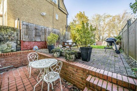 Lynton Terrace, Acton, W3 - Photo 4