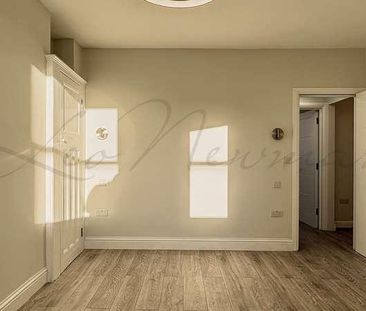 Tottenham Court Road, Fitzrovia, W1T - Photo 5