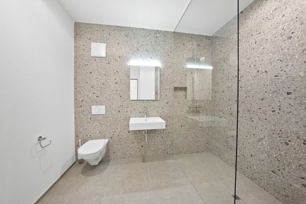 Studio loft de 87 m² en B50 - Vivre et travailler dans le centre de Buchs - Photo 1