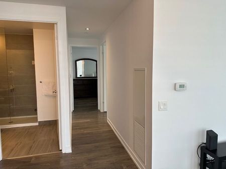 For Lease - 898 Portage Master Bedrm Parkway Unit# 4002, Vaughan, Ontario - Photo 4