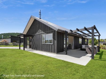Minaret Ridge Family Home - Photo 3
