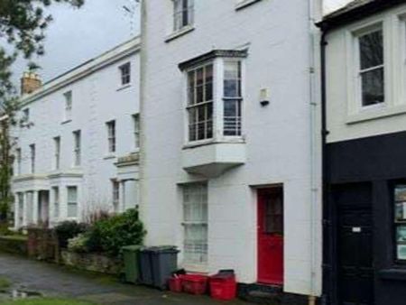 7 bedroom house of multiple occupation to rent - Photo 5