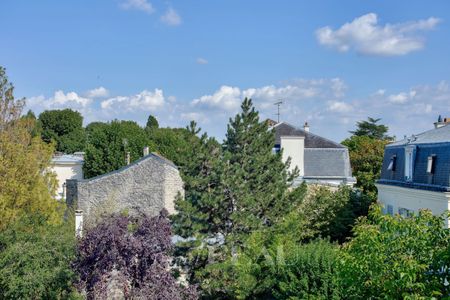 Appartement de charme meublé dans un hôtel particulier à Saint-Germain-en-Laye - Photo 3