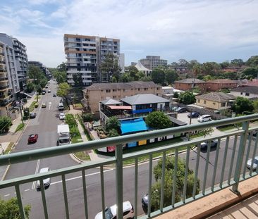 This 2 bedroom highrise apartment in the heart of Bankstown - Photo 1