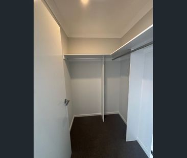 19 Selma walk, Donnybrook, Vic 3064 - Photo 4