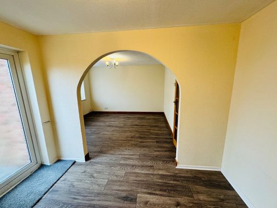 3 Bed Terraced House, Harris Road, LE4 - Photo 1