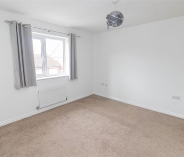 4 Bedroom House - Photo 3