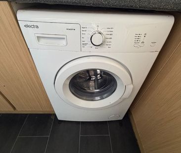 1 Bed Maisonette, Shere Road, IG2 - Photo 4