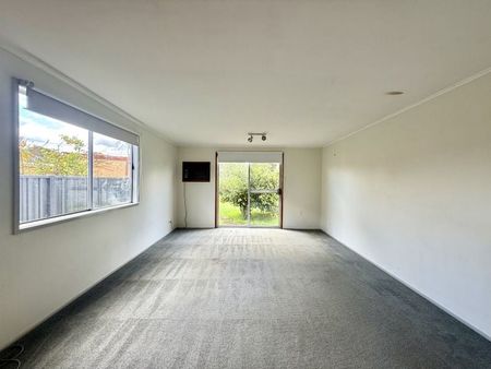 8 Jasmine Street, Bell Park - Photo 4