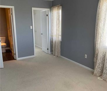 For Lease - 941 Nadalin Heights, Milton, Ontario - Photo 3