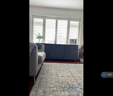 3 bedroom semi-detached house to rent - Photo 6