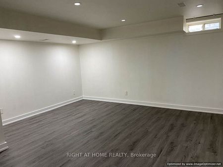 For Lease - 4372 Fairview Street, Burlington, Ontario - Photo 4