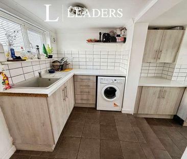 Little London, Spalding, PE11 - Photo 1