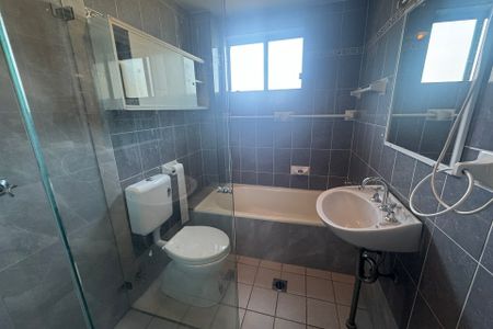 View Saturday at 12.35pm - 12.45pm - Photo 5