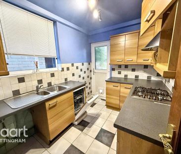 3 bedroom semi-detached house to rent - Photo 4