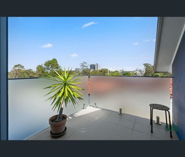 2/7A Shelton Street, Charlestown, NSW 2290 - Photo 3