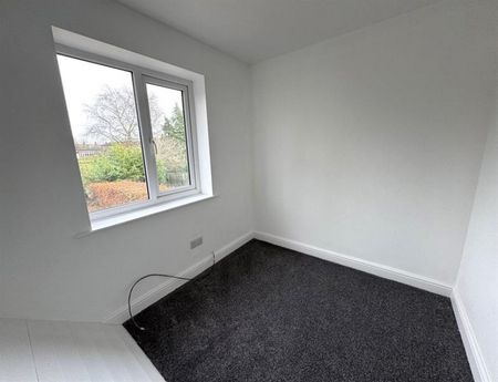 3 Bedroom Semi Detached To Let - Photo 4