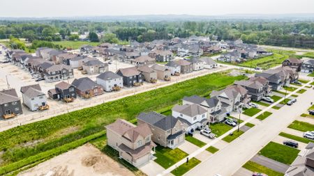 For Lease - 243 McKenzie Drive, Clearview, Ontario - Photo 3