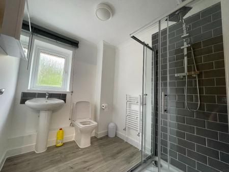 89 Tenterden Drive, Canterbury - Photo 1