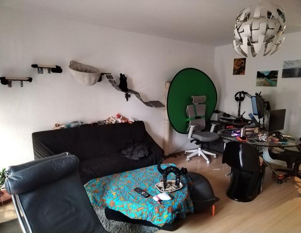 2-Zimmer-Wohnung mit Balkon zur Miete in der Speyerer Straße, Frankfurt am Main - Foto 1