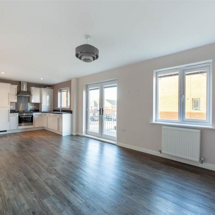 2 bedroom flat to rent - Photo 1
