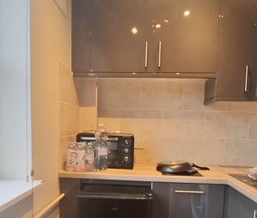 Studio Flat, Rothesay Court Harleyford St, SE11 - Photo 6