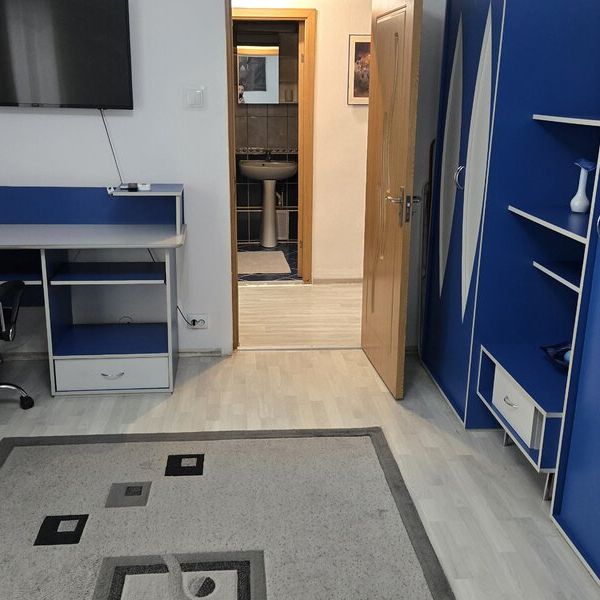 Vitan intersectie cu Calea Vitan. - Photo 1
