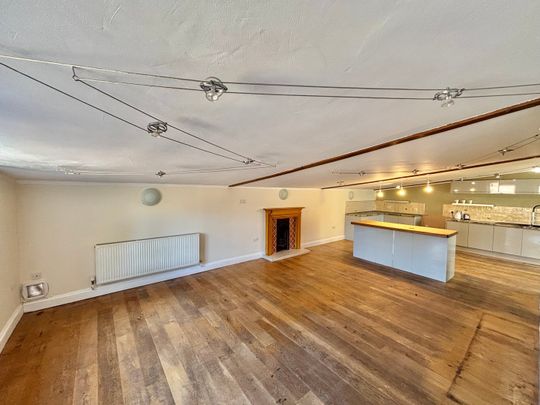 Bishops Lydeard, Taunton, Somerset - Photo 1