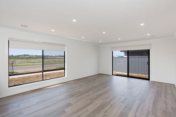 A Modern Family Home in Alfredton - Photo 1