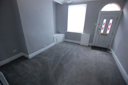 2 bedroom terraced house to rent - Photo 3