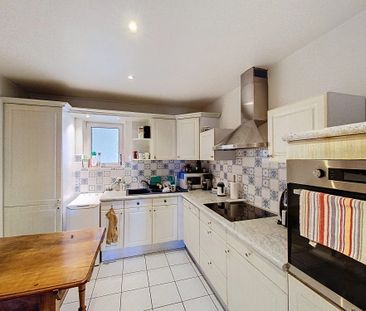 APPARTEMENT 2 PIECES MEUBLE - FAUBOURG DE PIERRE - Photo 2