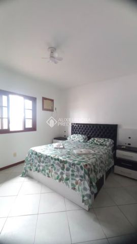 Casa com 5 quartos e 200m² para alugar em Campeche, Florianópolis. - Photo 3
