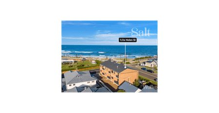 House size townhouse opposite Bar Beach - Photo 4