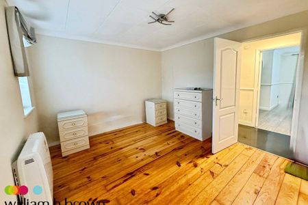 Parsonage Road, West Thurrock - Photo 3