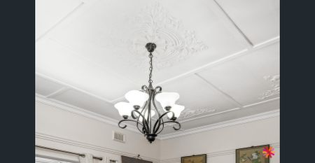 STUNNING CHARACTER HOME - Photo 3