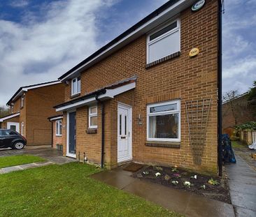 Chevington Drive, Heaton Mersey - Photo 1