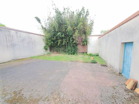 Location Appartement 3 pièces 73m² CHALAMONT 01320 - Photo 4