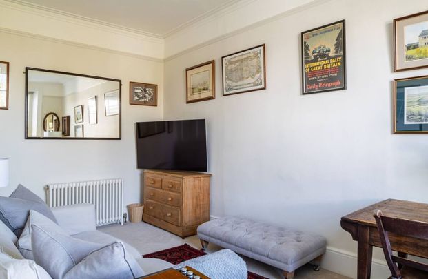 1 Bed Flat, Chepstow Crescent, W11 - Photo 1